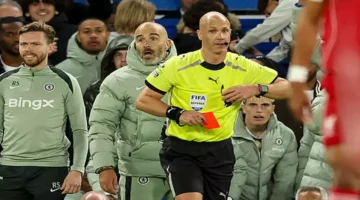 تغريم ماريسكا وإيقافه بعد طرده في مباراة ليفربول يعكس تأثير قرارات التحكيم على نتائج الموسم